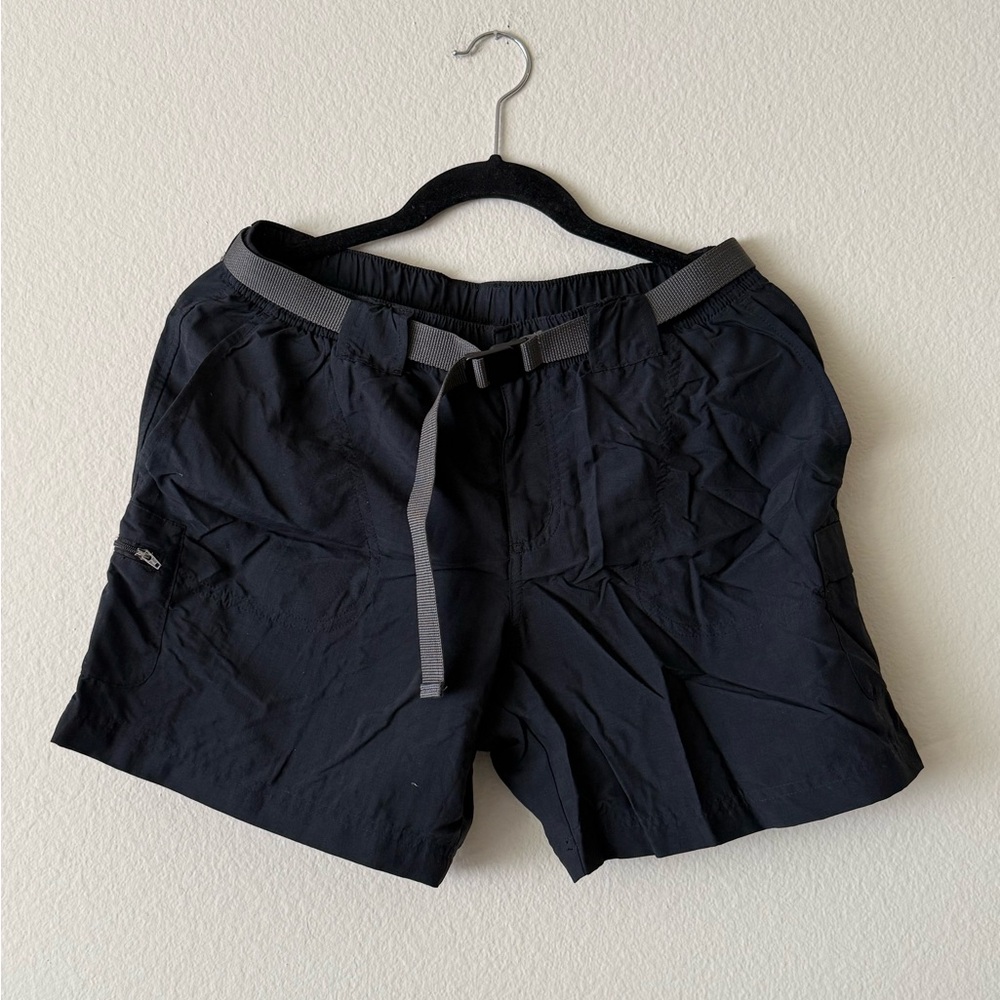 Columbia Black Cargo Shorts with Belt